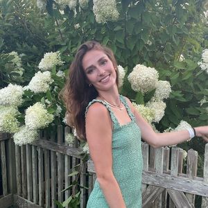 Meet your Posher, Mikayla